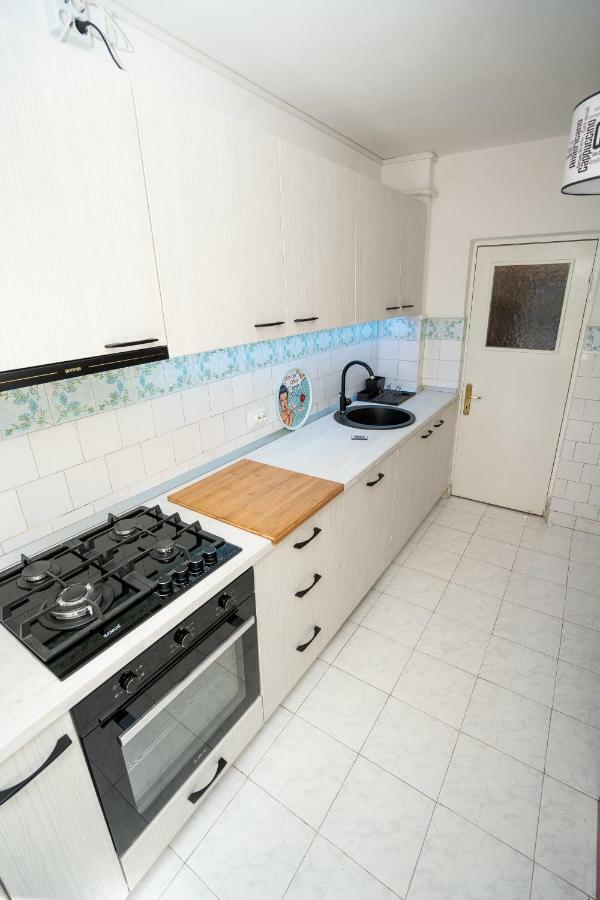 Radora Apartment Constanta Bagian luar foto