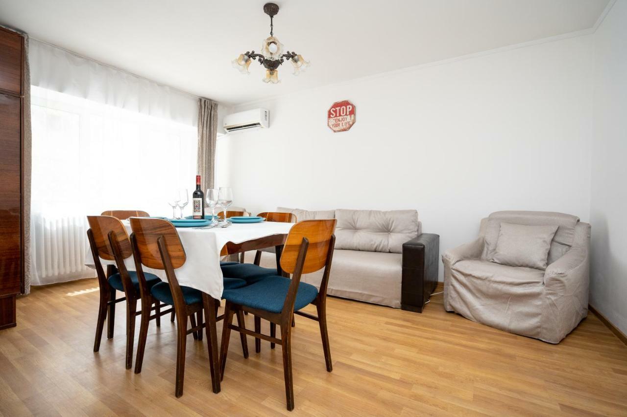 Radora Apartment Constanta Bagian luar foto